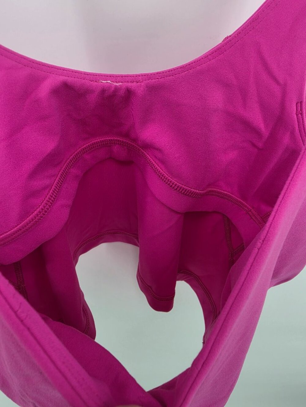Lululemon Pink Magenta V-Neck Crop Tank Sports Bra Womens Medium - Picture 5 of 10